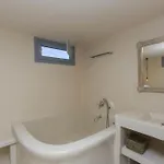 Apart Otel Ampelos