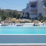 Ampelos 3* Pláka