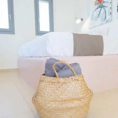 Ampelos Aparthotel 3*