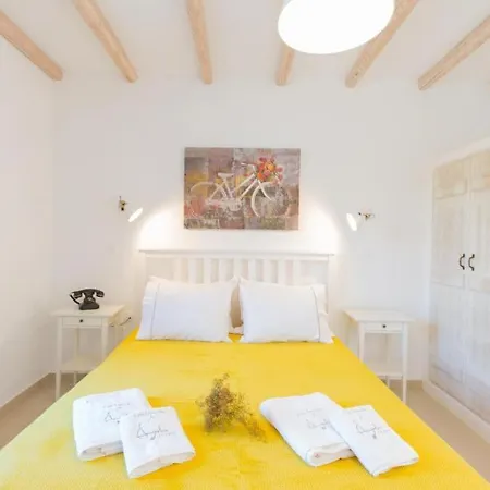 Ampelos Aparthotel Plaka (Naxos)