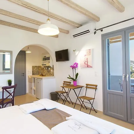 Ampelos Plaka (Naxos)
