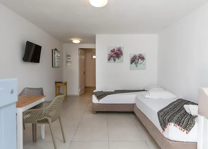 Hotel apartamentowy Ampelos Pláka