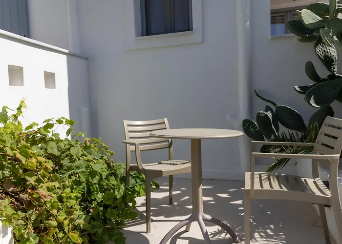 Ampelos Lejlighedshotel